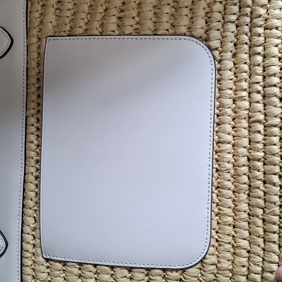 Kate Spade Tan and Cream Woven Tote - Picture 11 of 13